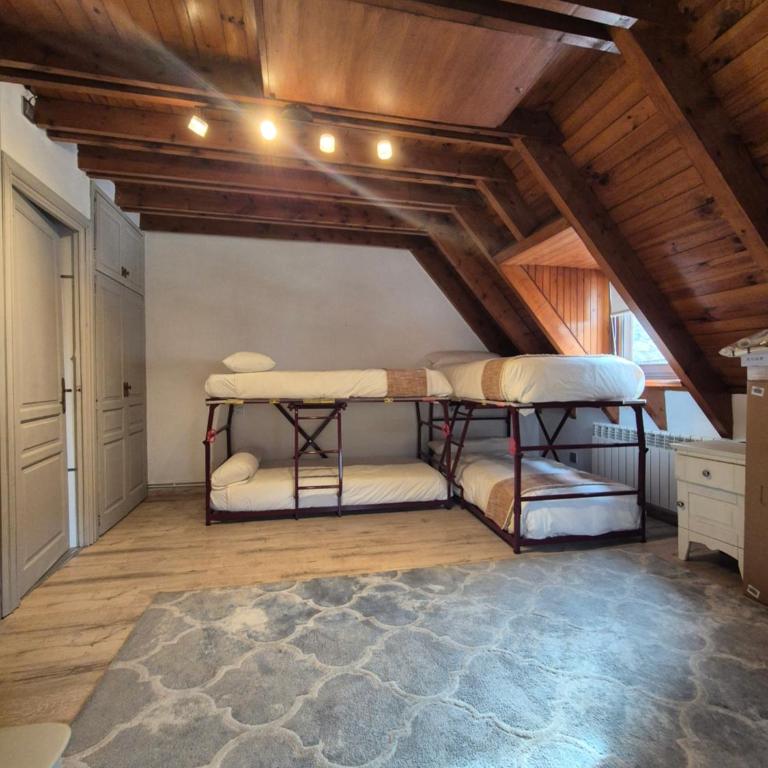 Chalet con encanto Jardín y Parking Privado - Chalet de 3 dormitorios - 8