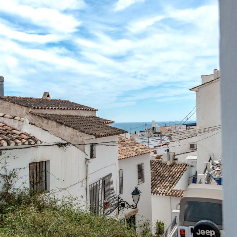 MIMAR ALTEA ROOMS - Recomendado para adultos - Habitación con cama grande y balcón - 5