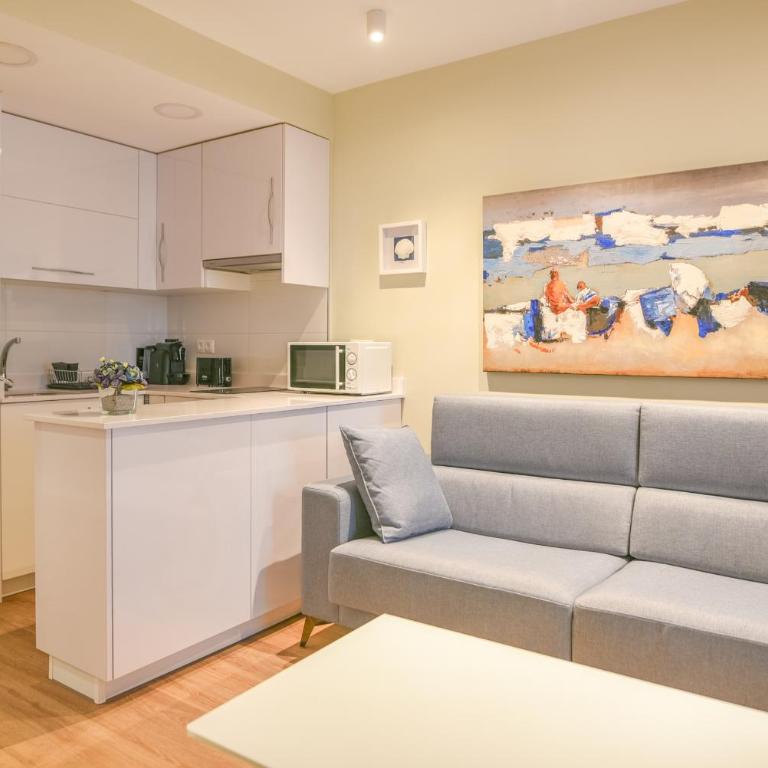Brisare Mar - Apartamento para 4 personas a 1 min de la playa con piscina en Marbella - One-Bedroom Apartment - 5