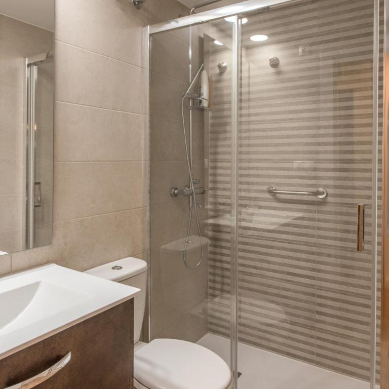 Brisare Mar - Apartamento para 4 personas a 1 min de la playa con piscina en Marbella - One-Bedroom Apartment - 12