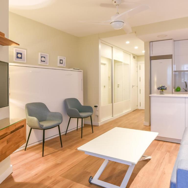 Brisare Mar - Apartamento para 4 personas a 1 min de la playa con piscina en Marbella - One-Bedroom Apartment - 6
