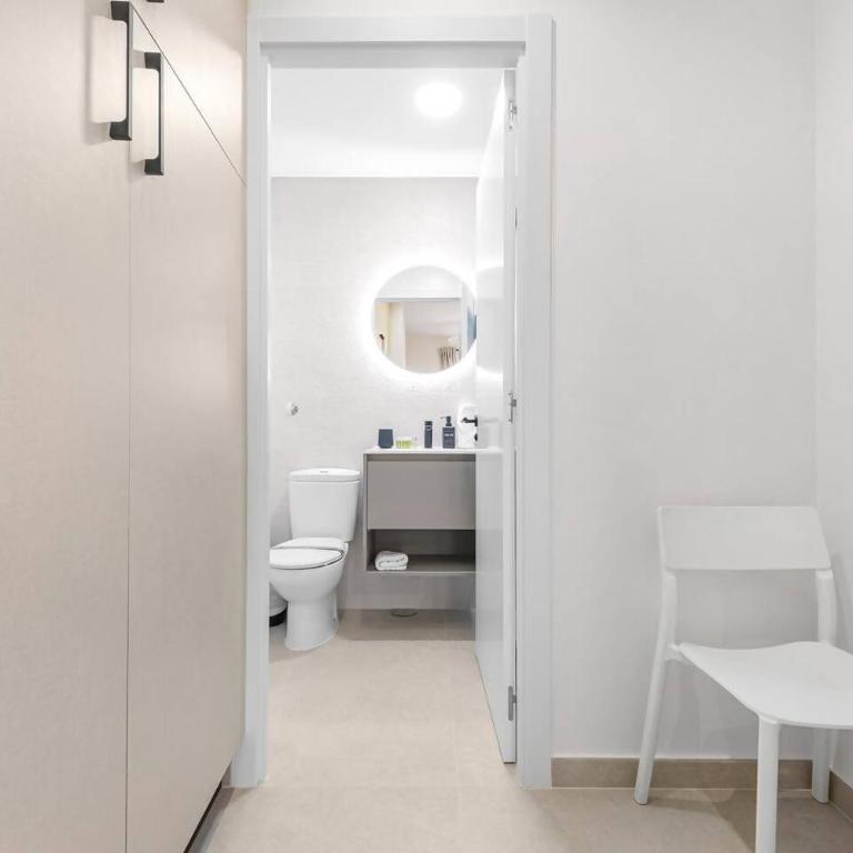 LovelyLoft Toledo 1 - One-Bedroom Apartment - 8