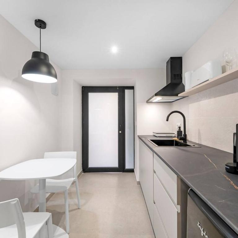 LovelyLoft Toledo Casa Completa - Four-Bedroom House - 29