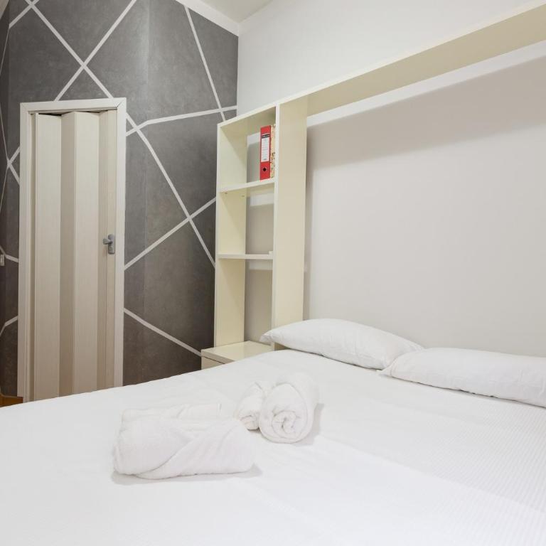 GuestHost - M3 Lodi Trendy Red Apartment - Appartamento con 1 Camera da Letto - 7