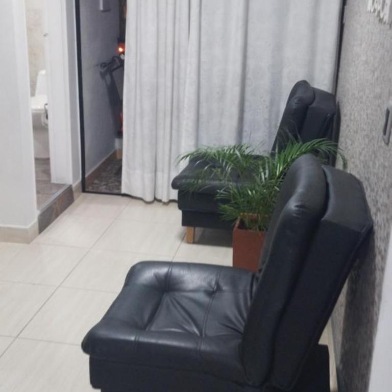 Apartamento C&B - Habitación Doble con baño privado - 2 camas - 3