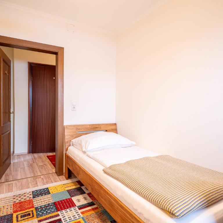 Familien Apartment Deluxe für 5-6 Personen Mutters - Innsbruck - Two-Bedroom Apartment - 8