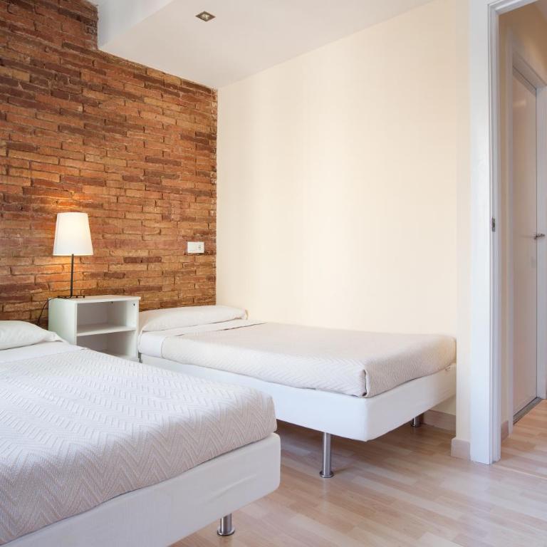 Gothic - Ramblas Apartments - Two-Bedroom Apartment with Balcony - 12