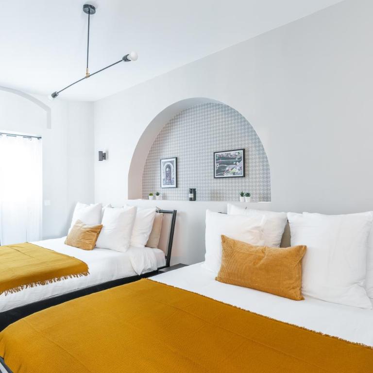 Lounge in a cosy apartment on Canal Saint-Martin - Appartement 3 Chambres - 11