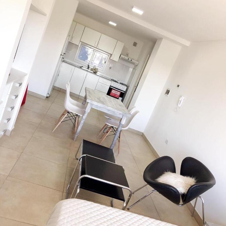 Excelente Monoambiente - One-Bedroom Apartment - 11