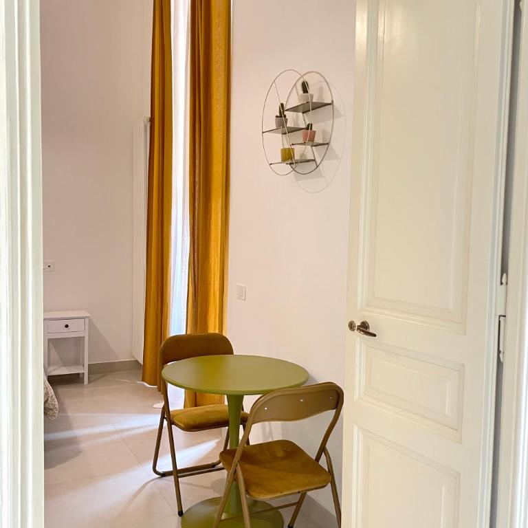 Bed & Breakfast RCH Roman Central House - Ampia Camera Matrimoniale - 6
