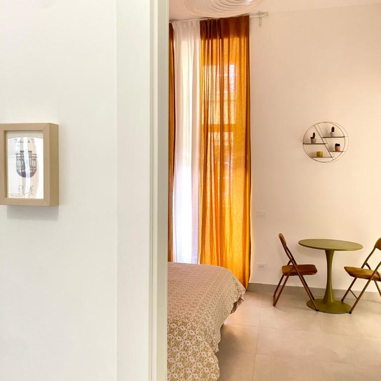 Bed & Breakfast RCH Roman Central House - Ampia Camera Matrimoniale - 4