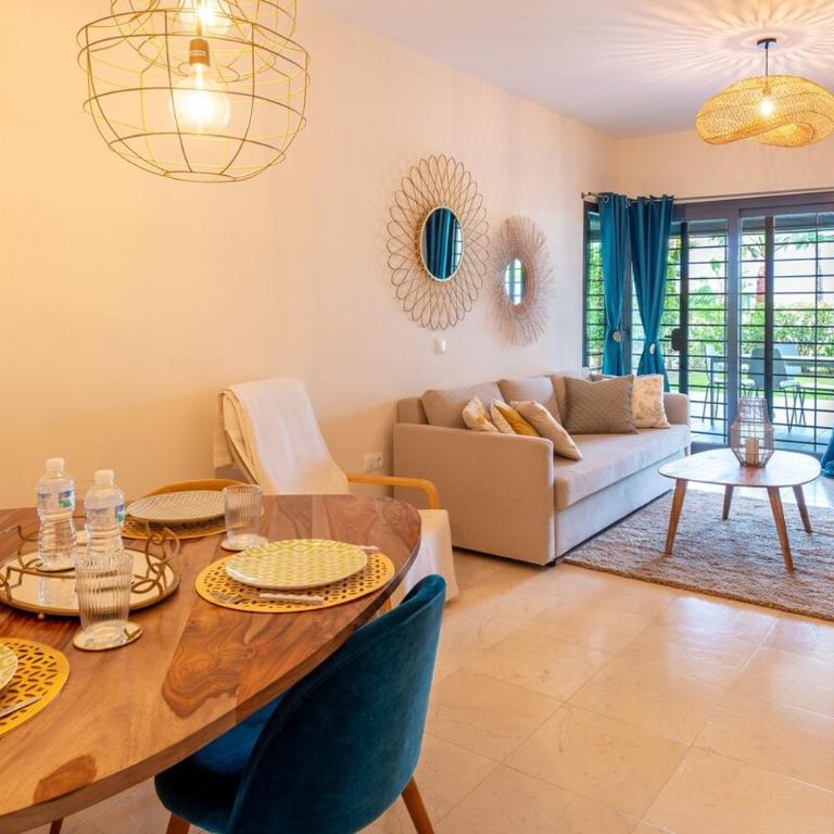 Elegant Getaway near Villa Padierna Marbella Lux - Two-Bedroom Apartment with Terrace - 44