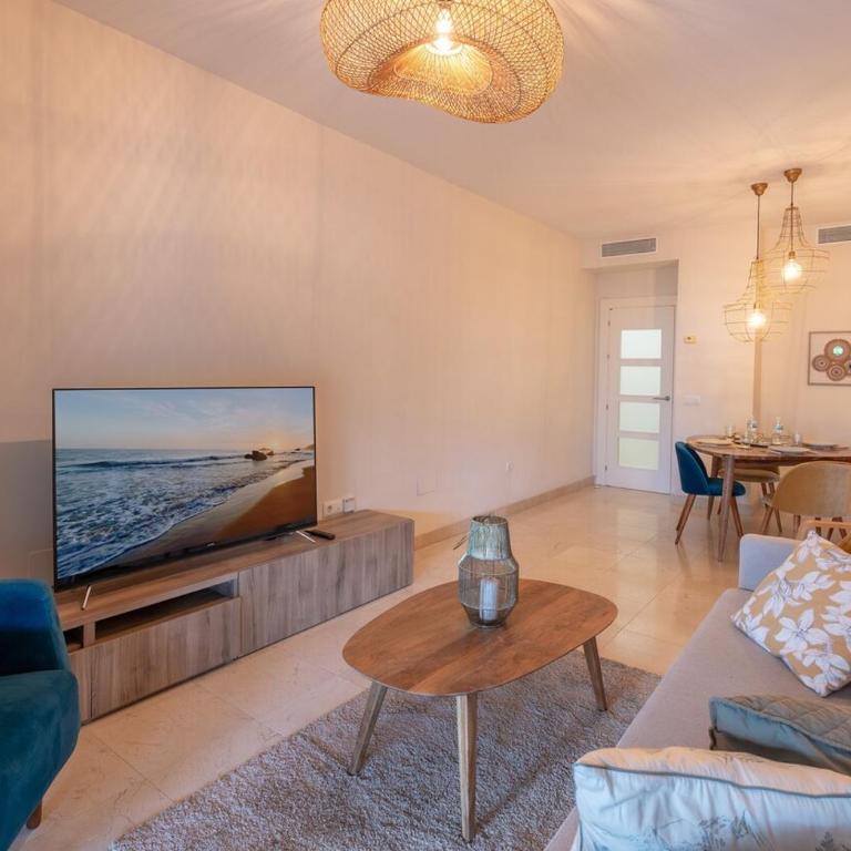 Elegant Getaway near Villa Padierna Marbella Lux - Two-Bedroom Apartment with Terrace - 52