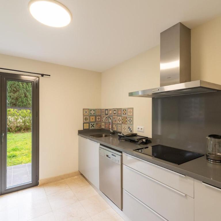 Elegant Getaway near Villa Padierna Marbella Lux - Two-Bedroom Apartment with Terrace - 58