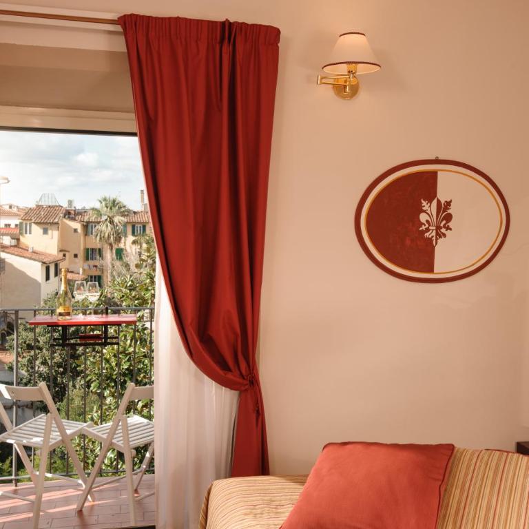 Hotel Cardinal of Florence - recommended for ages 25 to 55 - Camera Matrimoniale Deluxe con Balcone - 2