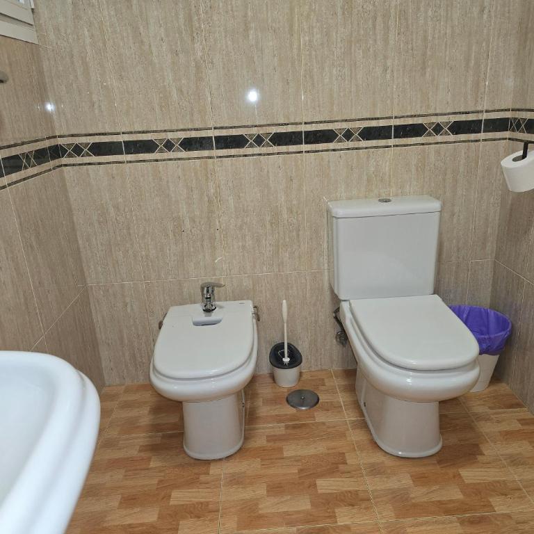 Acogedoras Habitaciónes en Madrid - Double Room with Private Bathroom - 7