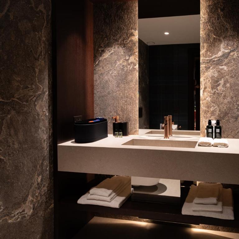 Eight Cortina - Suite - 12