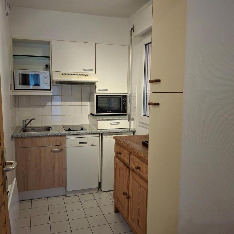 Studio central 3 pers avec WiFi et parking à Brides-les-Bains - FR-1-512-281 - Studio - 5