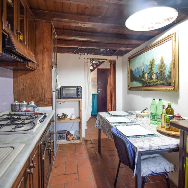 Gorgeous Apartment In Roma With Swimming Pool - Appartamento con 1 Camera da Letto - 5