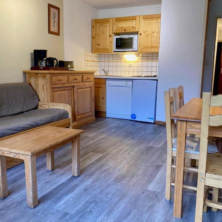 Studio familial avec balcon sud, animaux acceptés, aux Deux Alpes - FR-1-811-33 - Estudio - 2