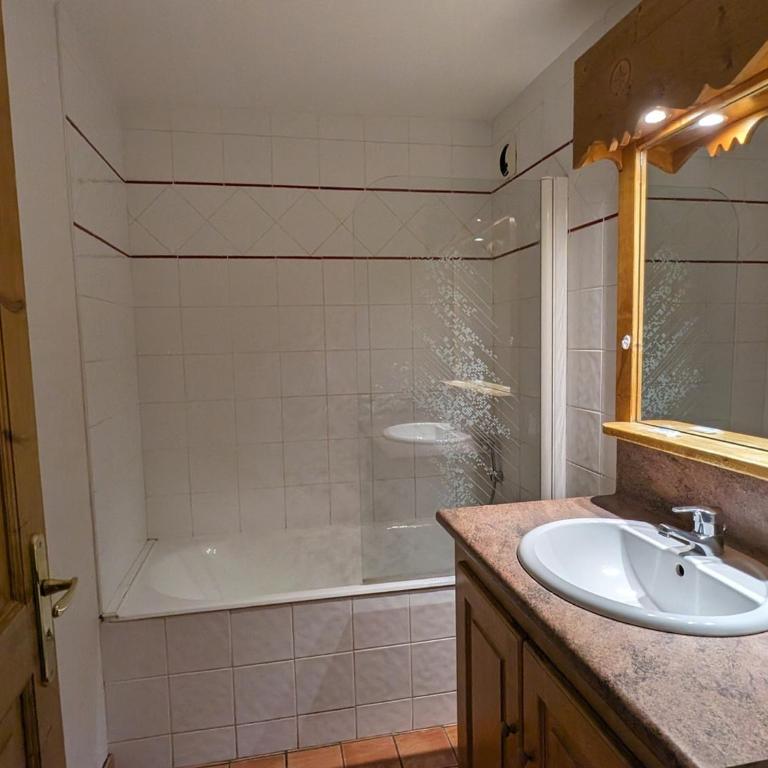 Appartement lumineux 6 pers, au pied des pistes, centre station, animaux admis - FR-1-811-34 - Appartement - 7
