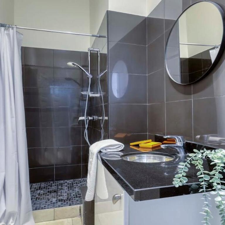 Renovated, Amazing & Huge Flat of 200 sqm Paris 16 - Apartment mit 2 Schlafzimmern - 15