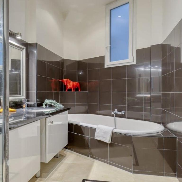 Renovated, Amazing & Huge Flat of 200 sqm Paris 16 - Apartment mit 2 Schlafzimmern - 14