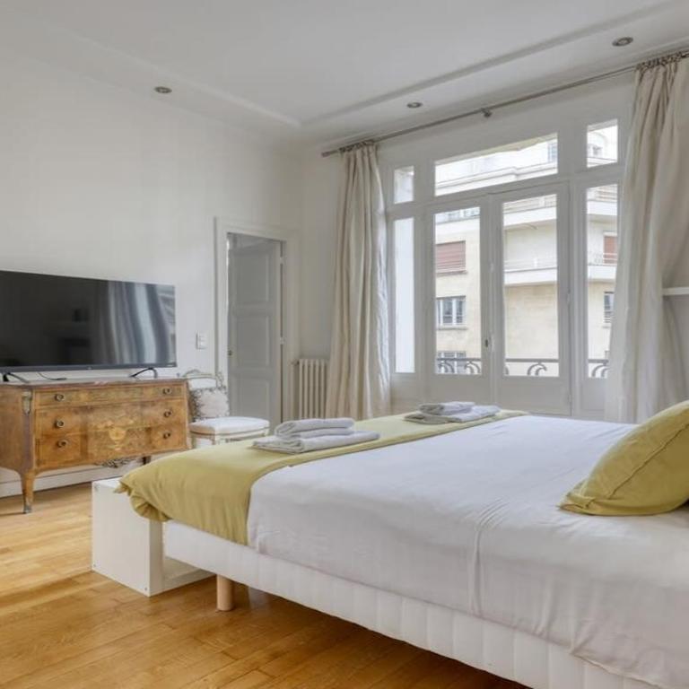 Renovated, Amazing & Huge Flat of 200 sqm Paris 16 - Apartment mit 2 Schlafzimmern - 26