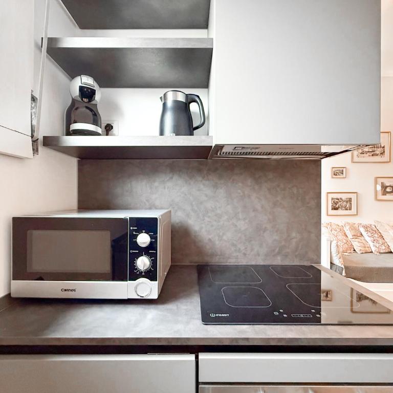 Free Park, 100m from SAN SIRO, Derby Apartment - Appartamento con 1 Camera da Letto e Balcone - 8