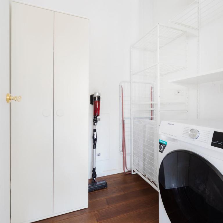 Realkasa Oberdan - Two-Bedroom Apartment - 22