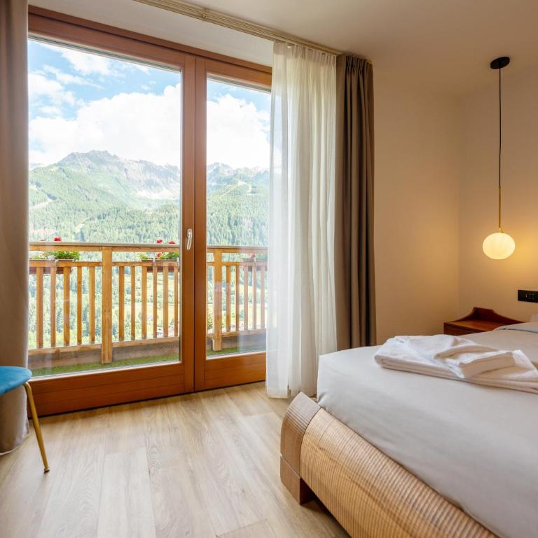 Agriturismo Donec - Double Room with Mountain View - 1