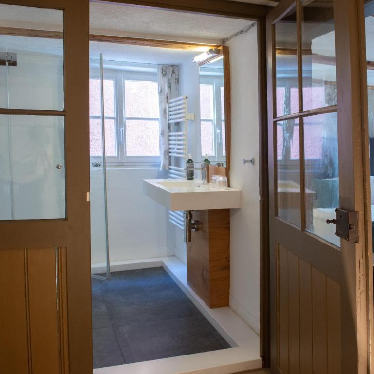 Haus im Zitronengässele - Wo Geschichte auf Inselgefühl trifft - Habitación Superior con cama extragrande - 3