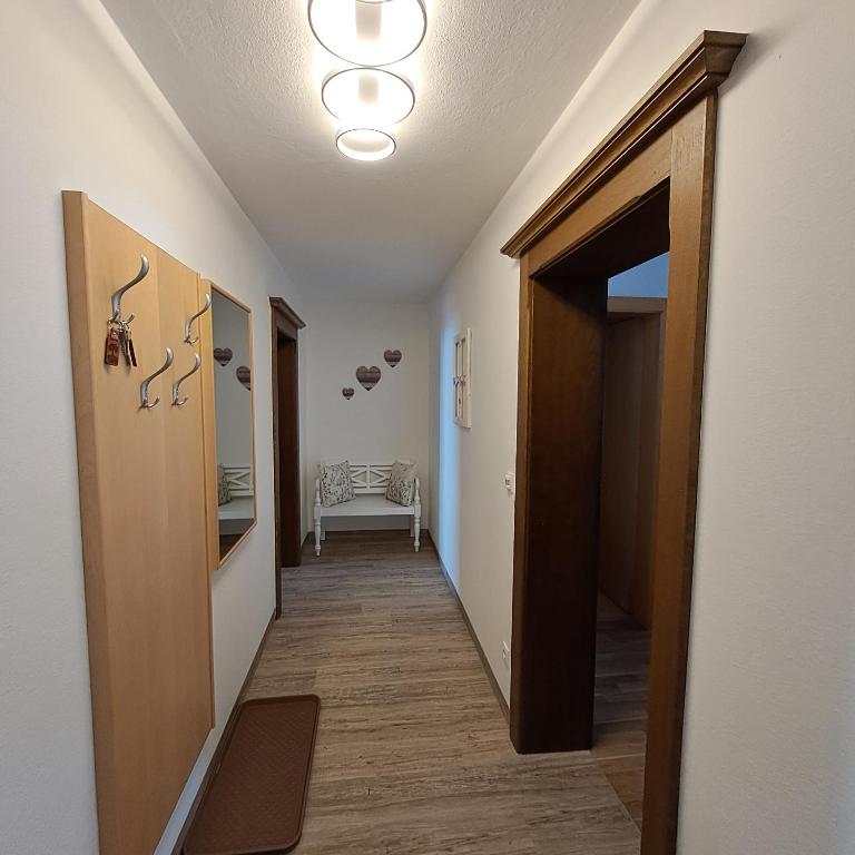 Appartements Rabengut - Two-Bedroom Apartment with Balcony - 13