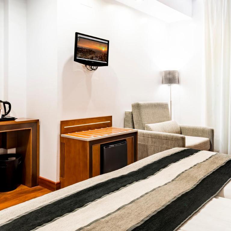 Monjas del Carmen Hotel - Twin Room - 8