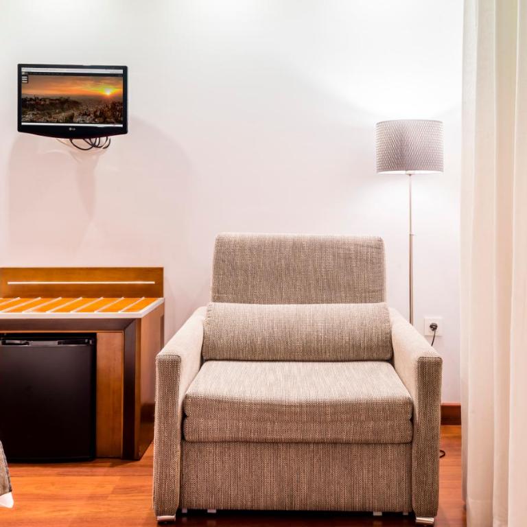 Monjas del Carmen Hotel - Triple Room - 10