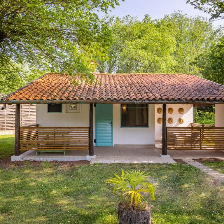 Club del Sole Tenuta Primero Grado Family Resort - Bungalow Comfort - 1