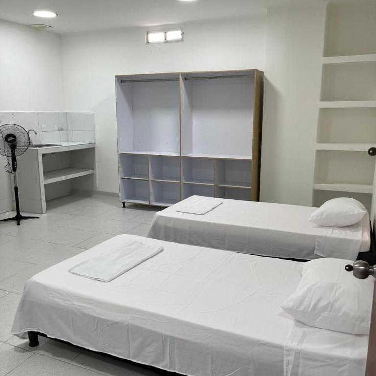 Hospedaje - Casa Alameda - Habitación Doble - 2 camas - 8