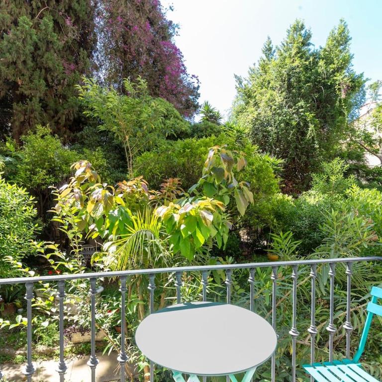 Carré d'Or, superbe apartment sur jardin, élégant et ensoleillé - Appartement 2 Chambres - 43