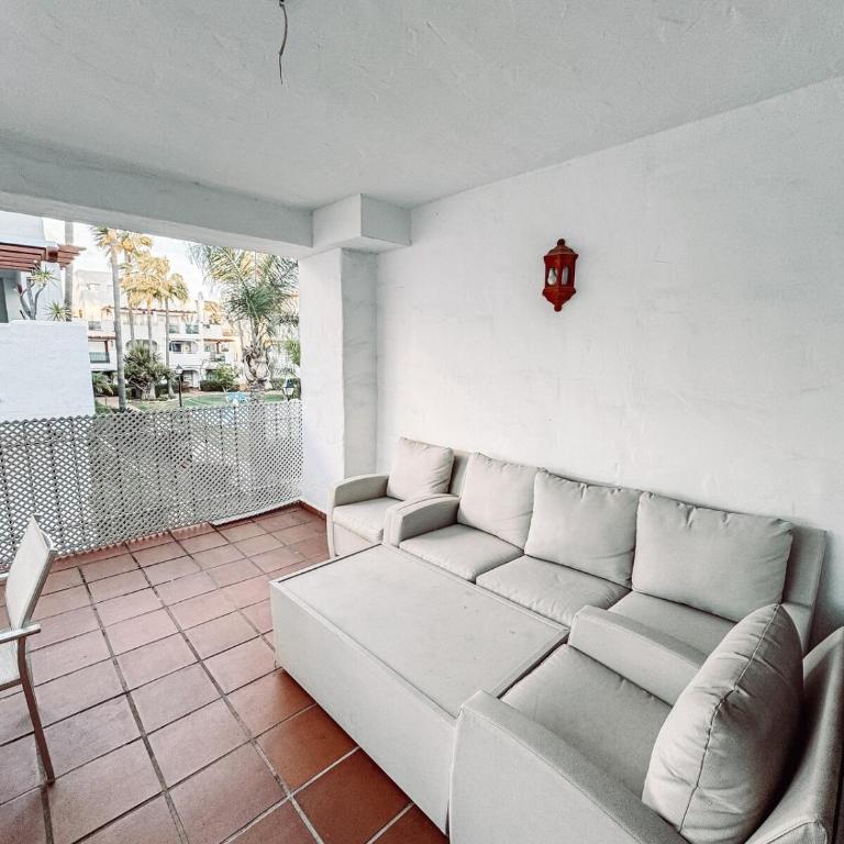 Apartment with pool and big terrace with pool view and near to beach - Apartamento de 1 dormitorio - 1