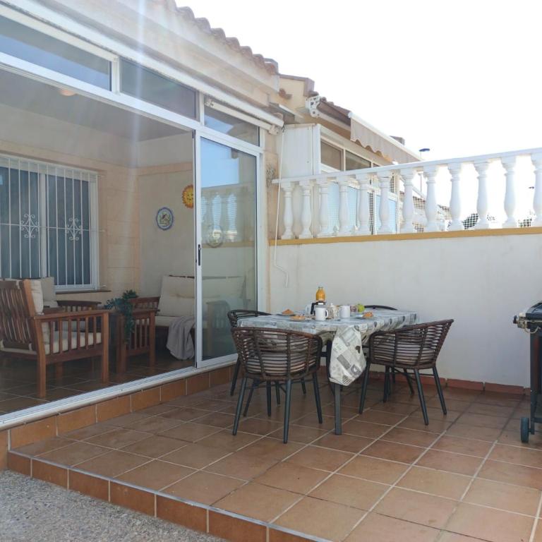 Bungalow near the beach in Torrevieja, Aguas Nuevas - Maison de Vacances - 31