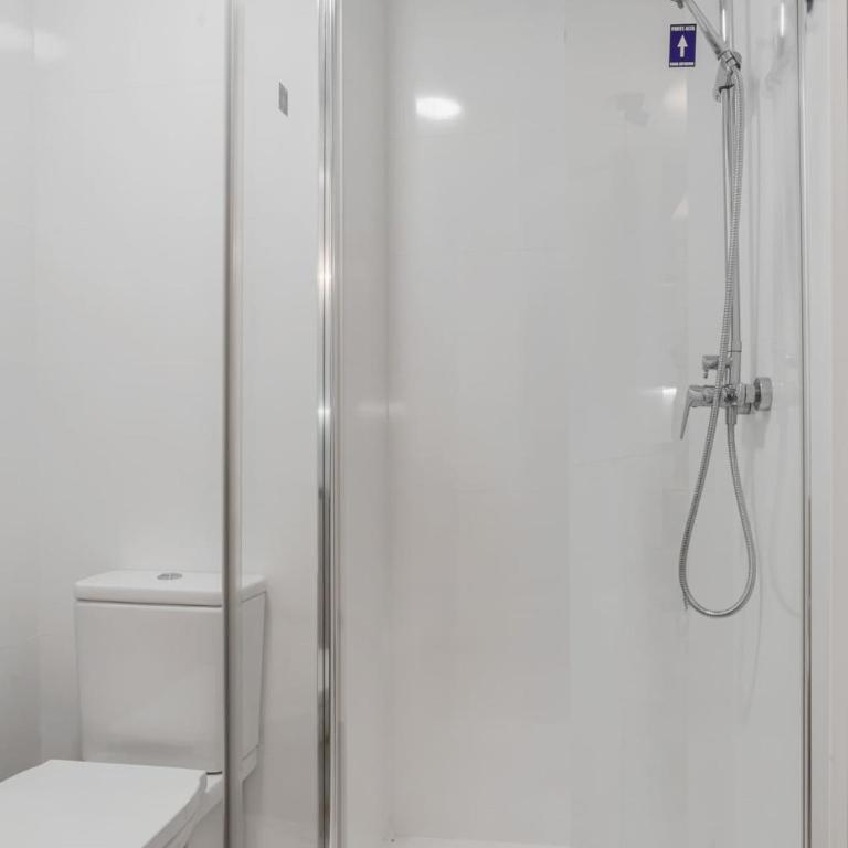 ViVi Homes - Anemona , Beach , Balcony, Centre - Apartamento con balcón - 18