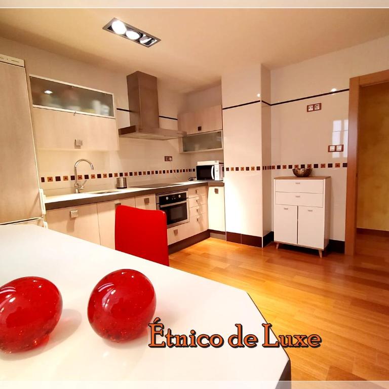 ETNICO DE LUXE wifi y aparcamiento gratis - Apartamento Familiar Deluxe - 12