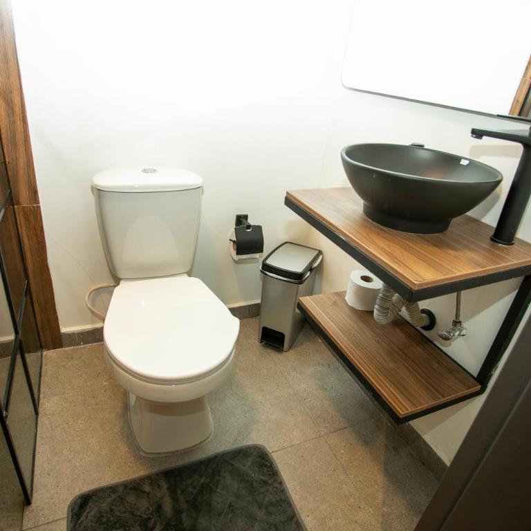 Lorel Spring luxury stay Cozy and relaxing 5BR-AC-wifi-Jacuzzi-AC-Laundry - Casa de 5 dormitorios - 32