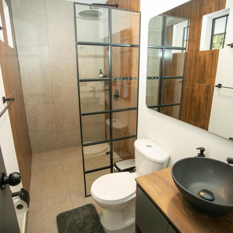 Lorel Spring luxury stay Cozy and relaxing 5BR-AC-wifi-Jacuzzi-AC-Laundry - Casa de 5 dormitorios - 51