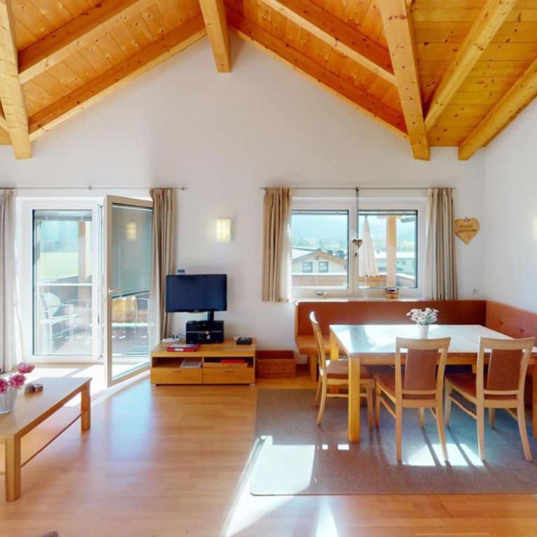 Haus Heijnen, Berggluck Apartment incl Nationalpark Sommercard - Apartment mit 3 Schlafzimmern und Balkon - 1