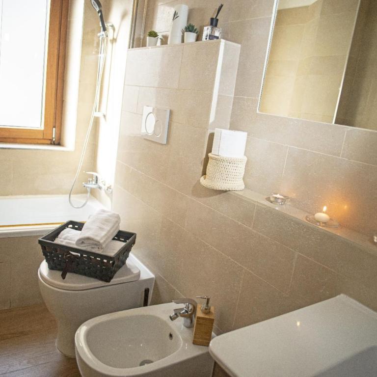 Coffee And The City - Camera Matrimoniale con Bagno Privato Esterno - 11