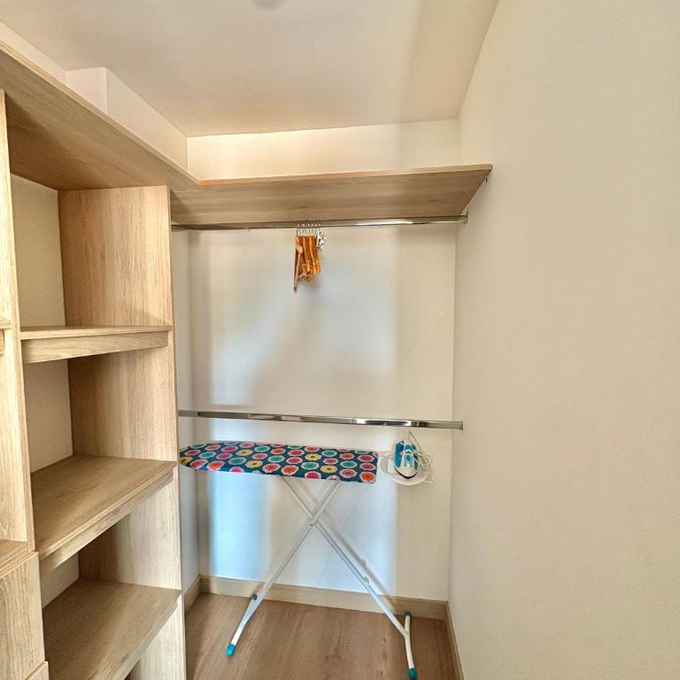 Apartamento con amplia zona de trabajo - Apartamento de 1 dormitorio - 6