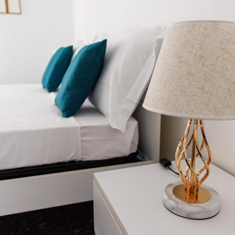 Laura Home - Two-Bedroom Deluxe Apartment with Balcony - 45