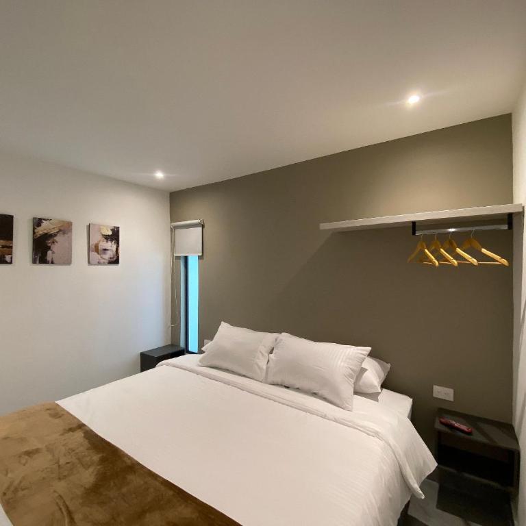96K Premium Suite - Habitaciones Cerca al Aeropuerto en Bogotá - Suite con cama extragrande - 9