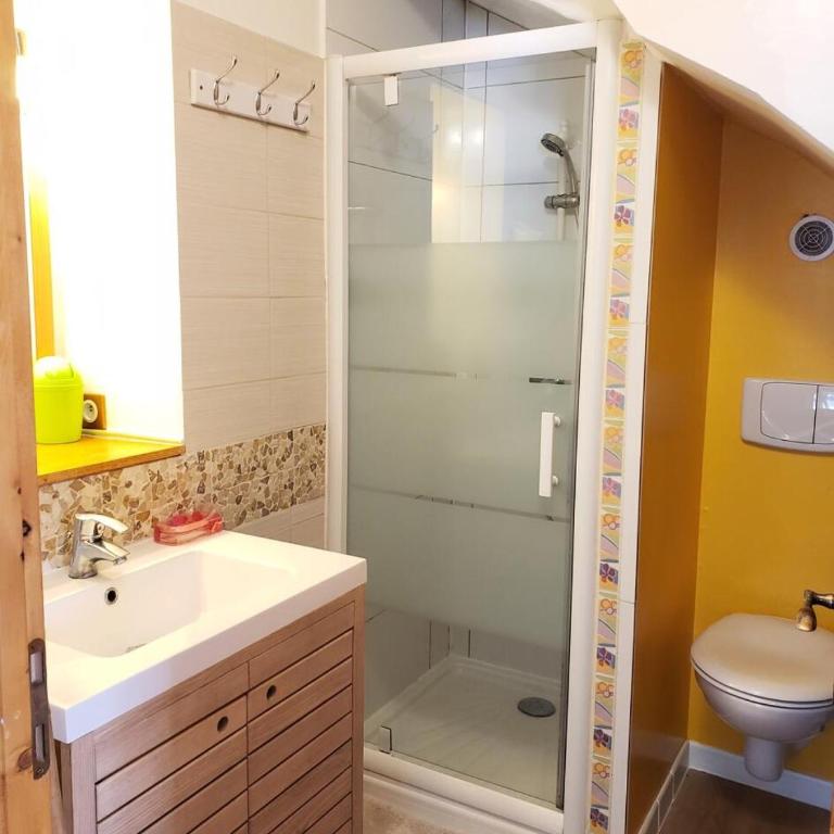 Résidence Rue De La Paix - T2 PLEIN CENTRE VILLAGE MAE-3731 - Apartment - 7